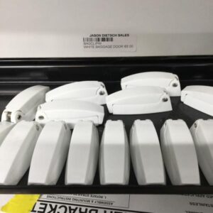 Baggage Door Clip